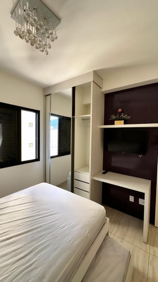 Flat Capitania Varam Com Varanda Gourmet * Guaruja
